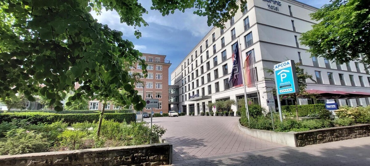 Bilder Parkhaus Facharztklinik APCOA