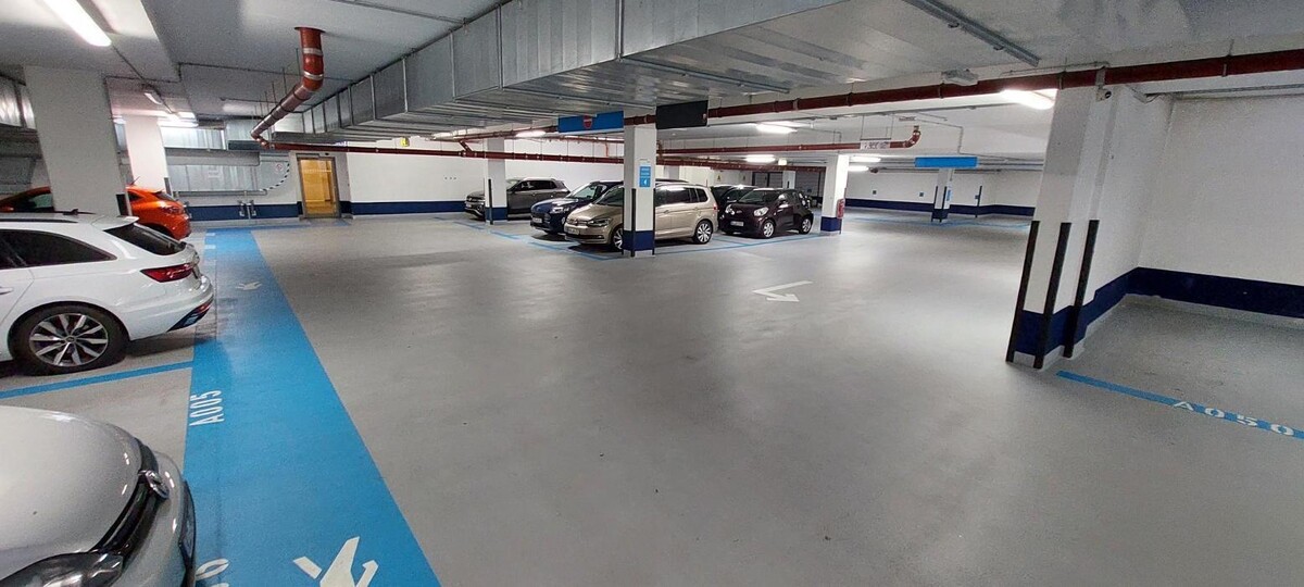 Bilder Parkhaus Facharztklinik APCOA