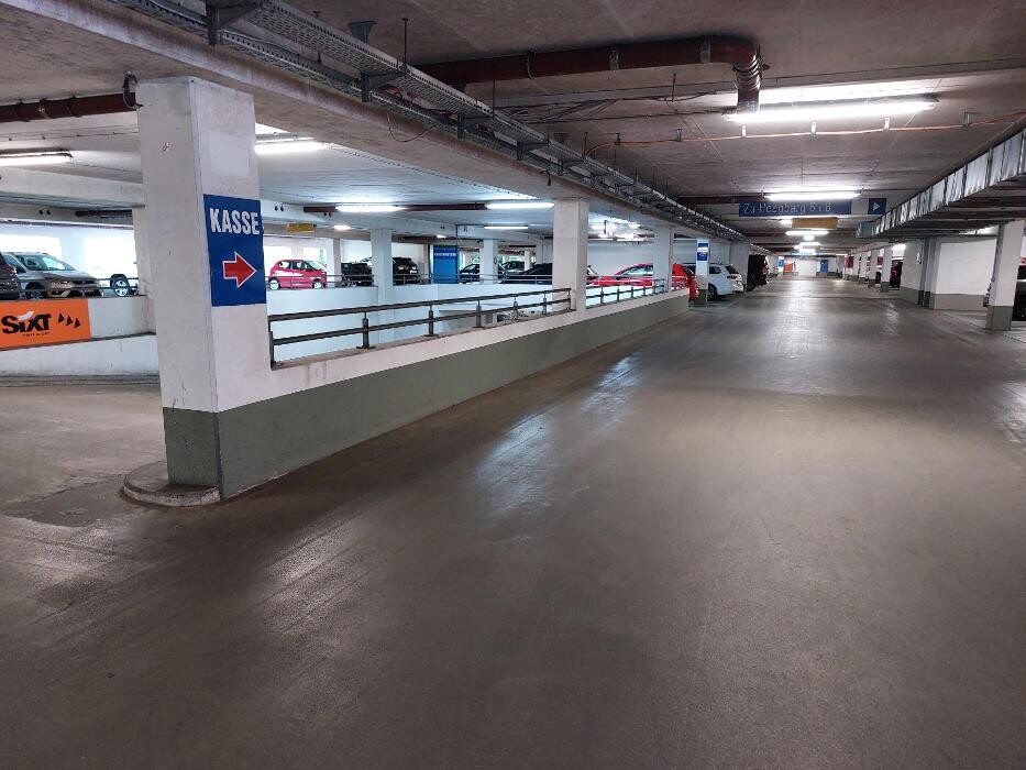 Bilder Parkhaus Heegbarg APCOA