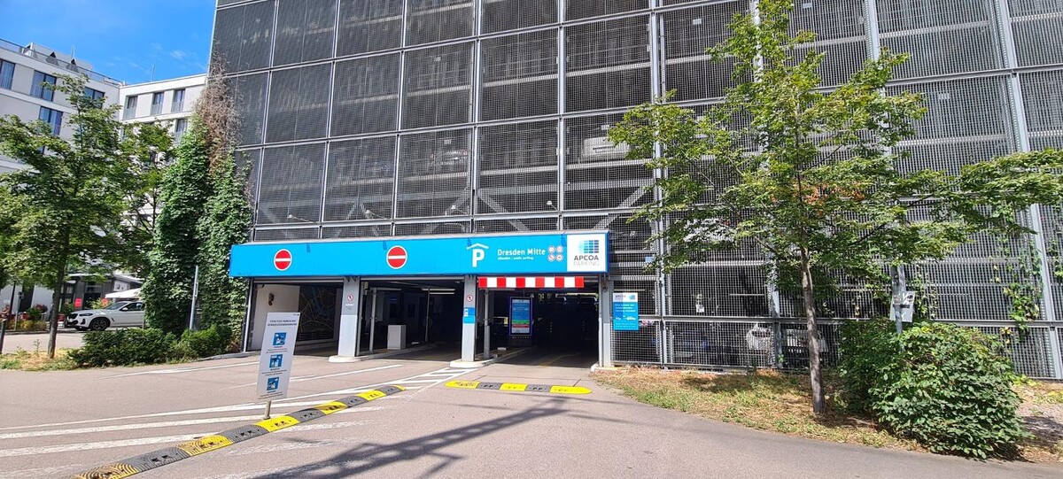 Bilder Parkplatz Dresden-Mitte APCOA
