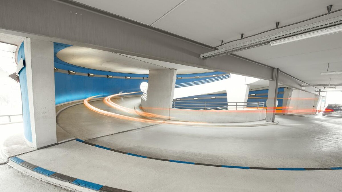 Bilder Parkplatz P22 Flughafen Düsseldorf