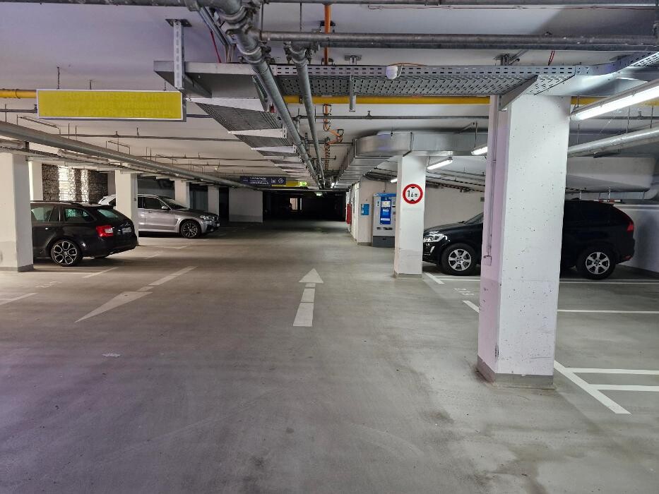 Bilder Parkhaus Blankenese P1 und P2 APCOA