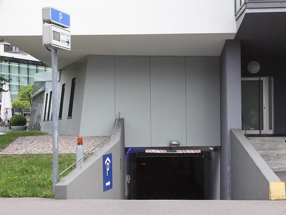 Bilder Parkhaus Neckar Forum Esslingen APCOA