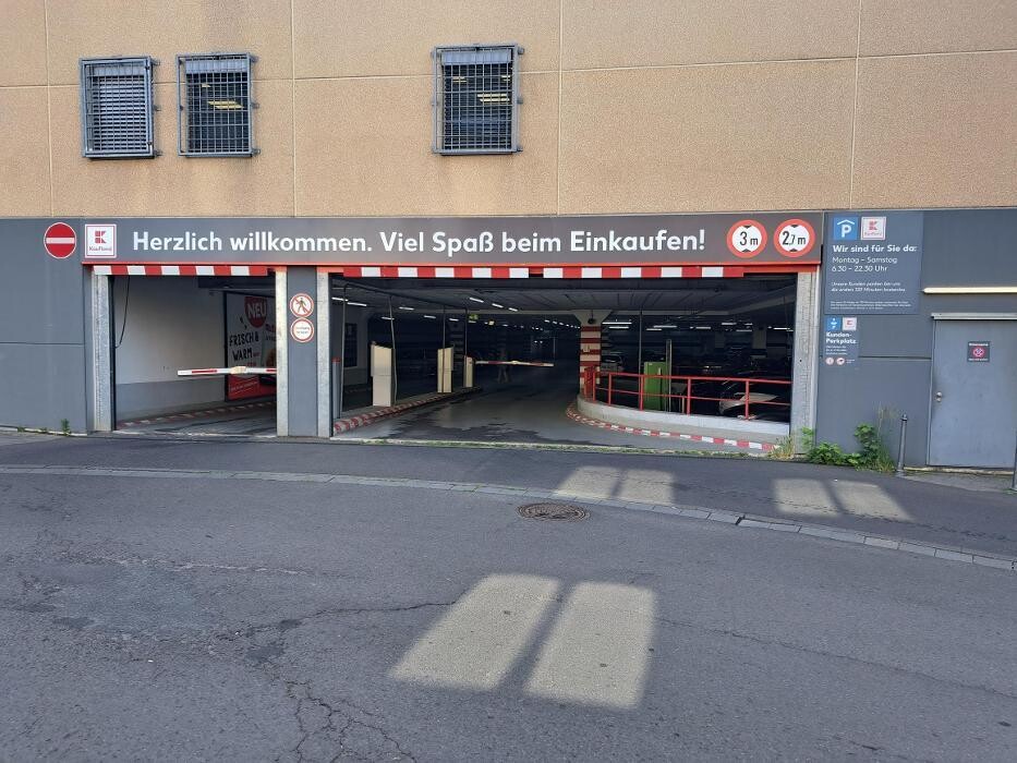 Bilder Parkhaus Kaufland Bergheim APCOA