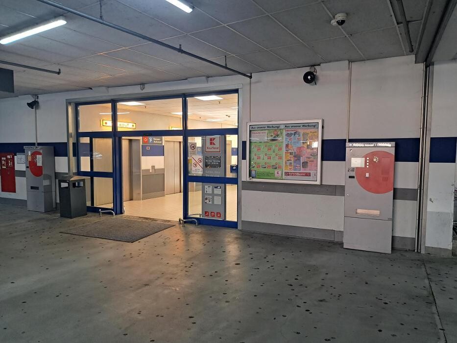 Bilder Parkhaus Kaufland Bergheim APCOA