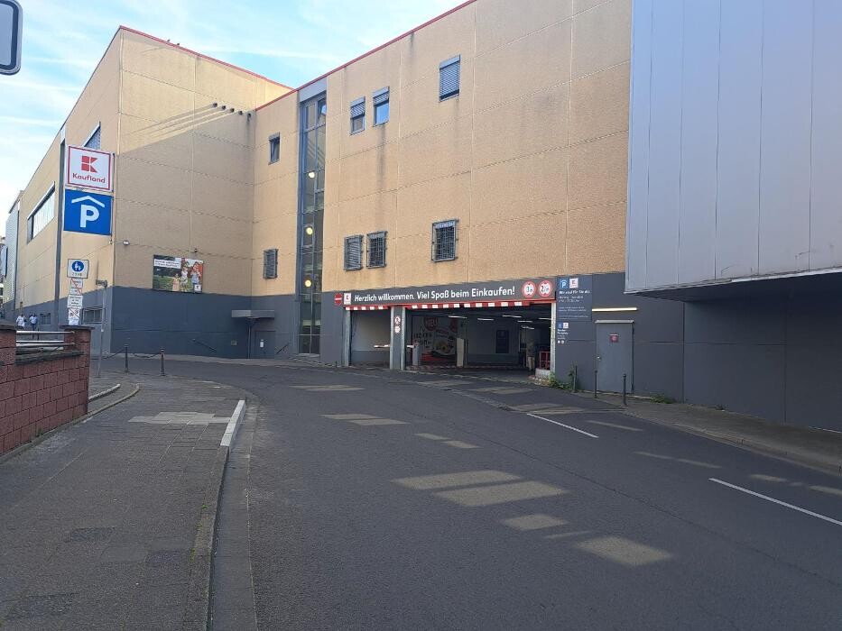 Bilder Parkhaus Kaufland Bergheim APCOA