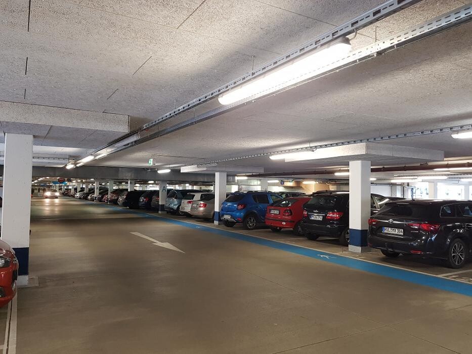 Bilder Parkhaus St. Annen Galerie APCOA