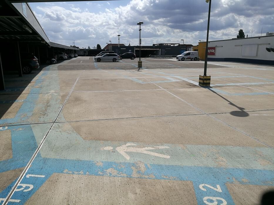 Bilder Parkhaus Elcknerplatz am Bahnhof Köpenick APCOA