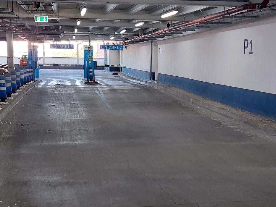 Bilder Parkhaus Marktplatz-Galerie Bramfeld APCOA