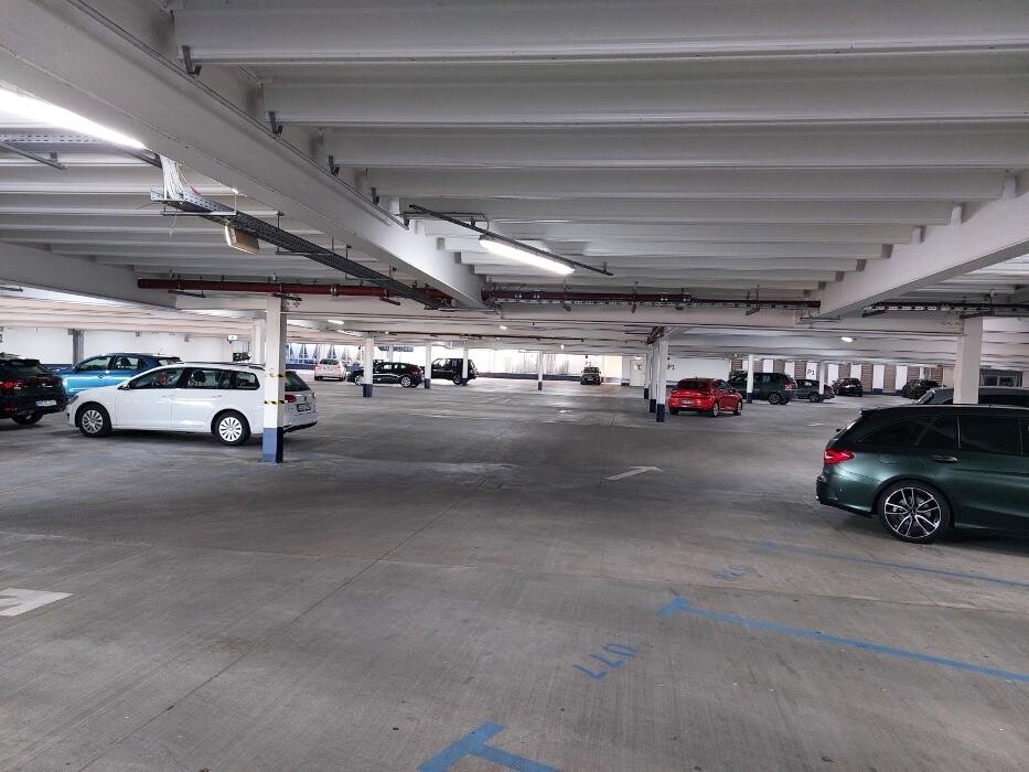 Bilder Parkhaus Marktplatz-Galerie Bramfeld APCOA