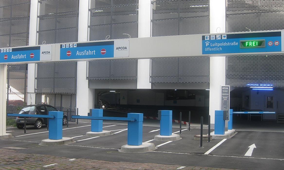 Bilder Parkhaus Luitpoldstraße APCOA