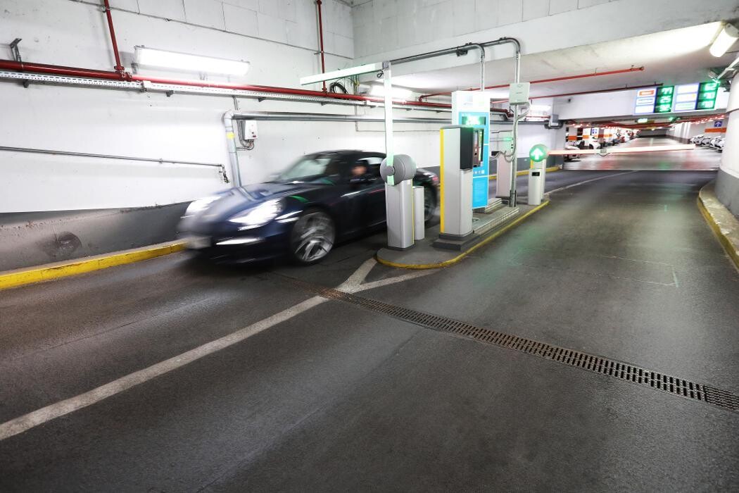 Bilder Parkhaus Rheinauhafen APCOA