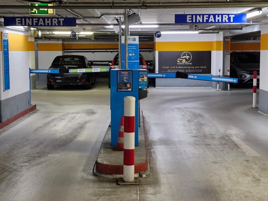 Bilder Parkhaus Das Schloss APCOA