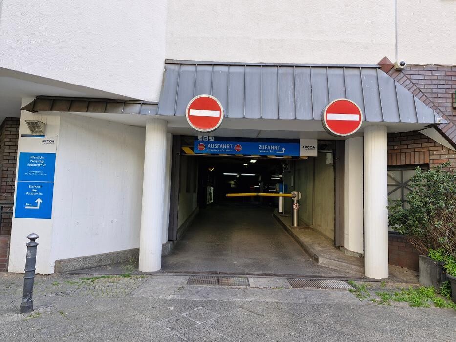 Bilder Parkhaus Augsburger Straße APCOA