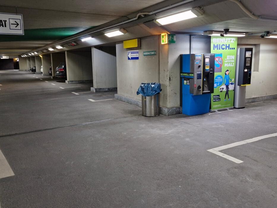 Bilder Parkhaus Augsburger Straße APCOA