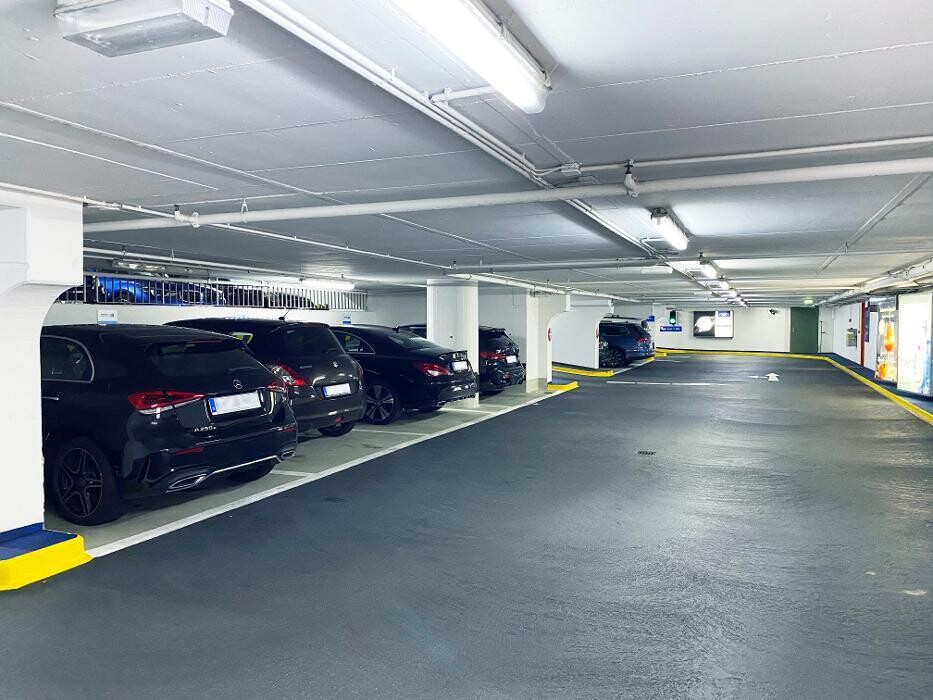 Bilder Parkhaus Hanseviertel APCOA