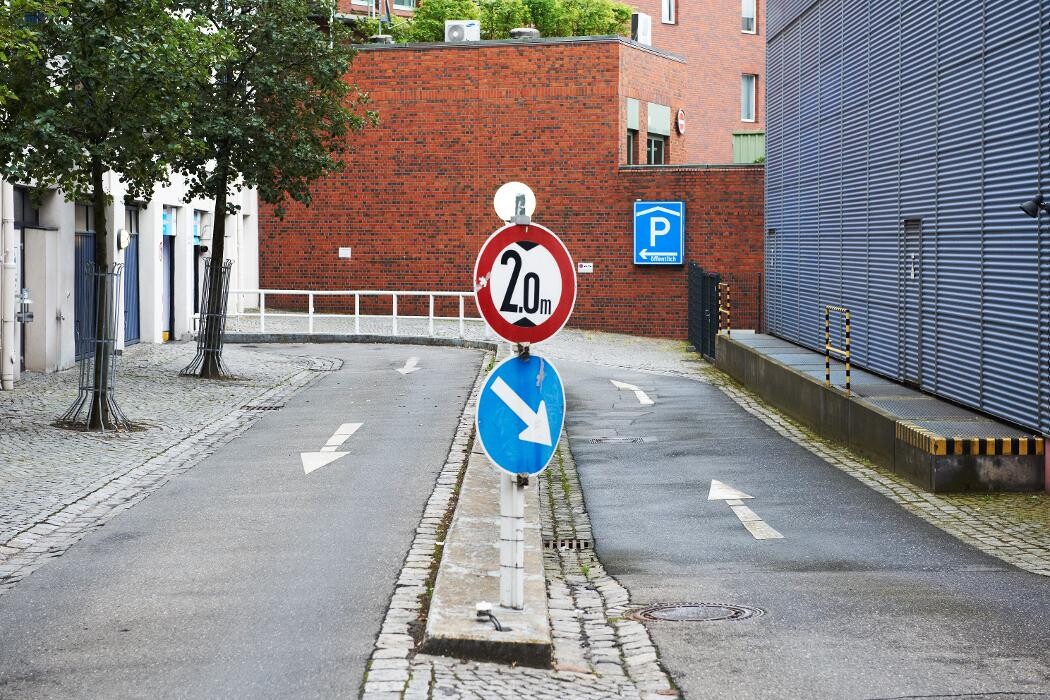 Bilder Parkhaus Hanseviertel APCOA