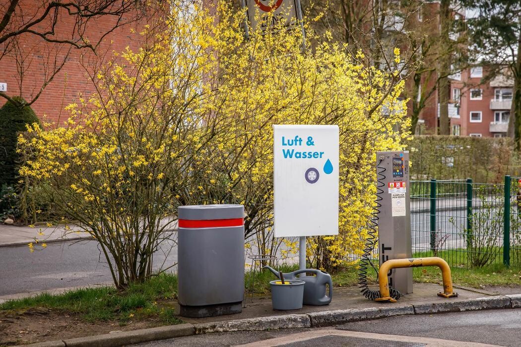 Bilder Shell Recharge Charging Station