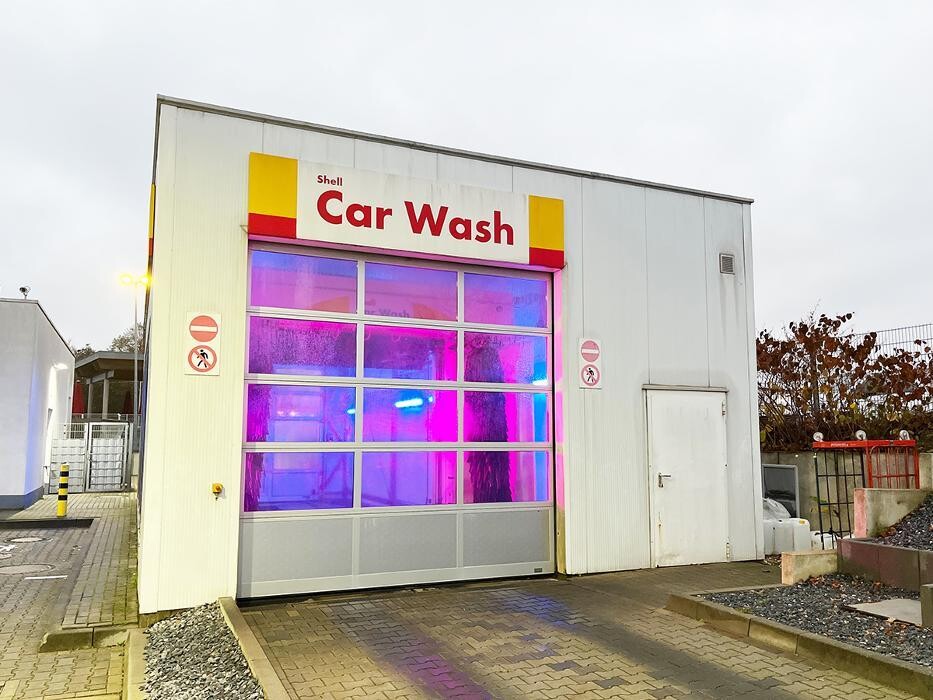 Bilder Shell Recharge Charging Station