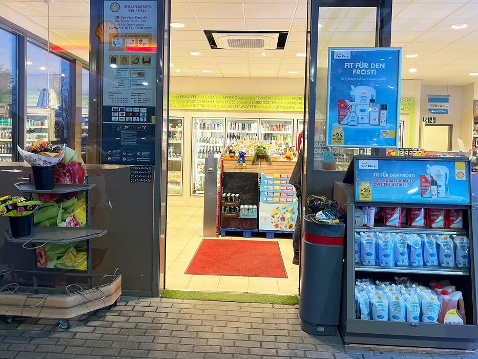 Bilder Shell Recharge Charging Station