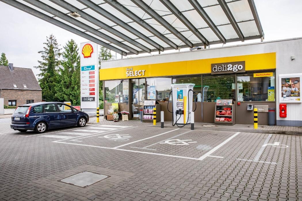 Bilder Shell Recharge Charging Station