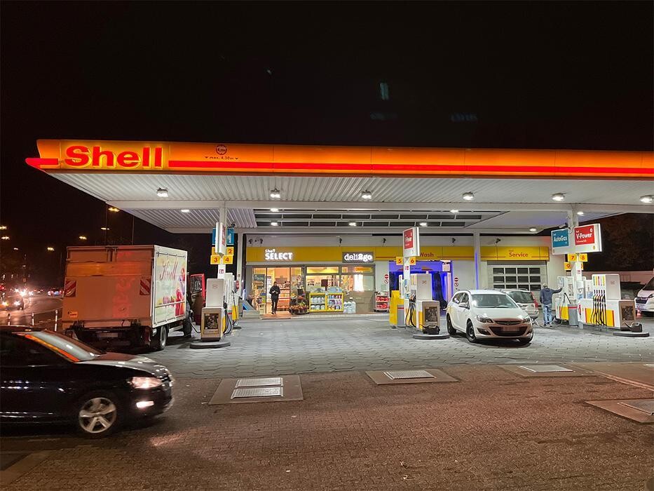 Bilder Shell Recharge Charging Station