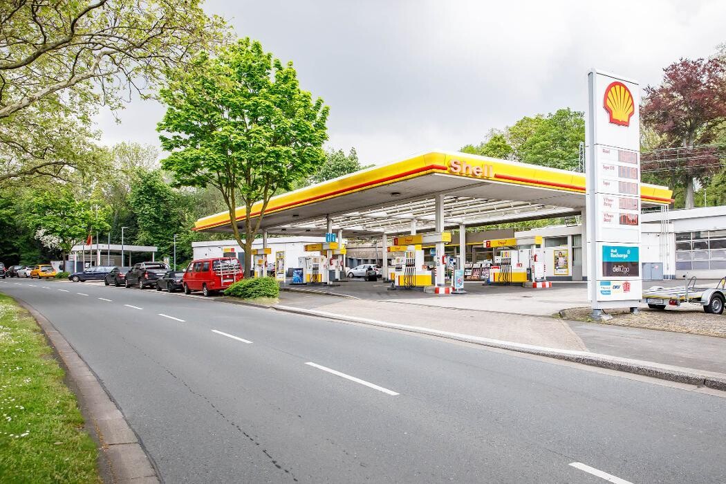 Bilder Shell Recharge Charging Station