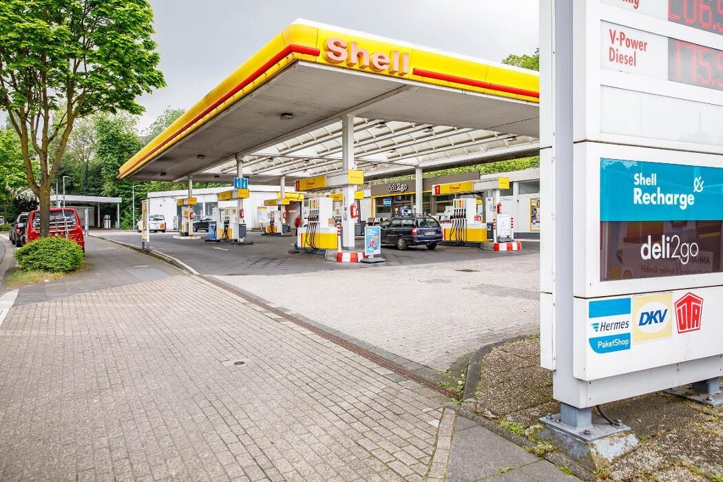 Bilder Shell Recharge Charging Station