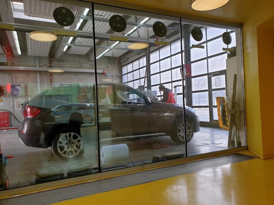 Bilder KÜS Kfz-Prüfstelle Garching