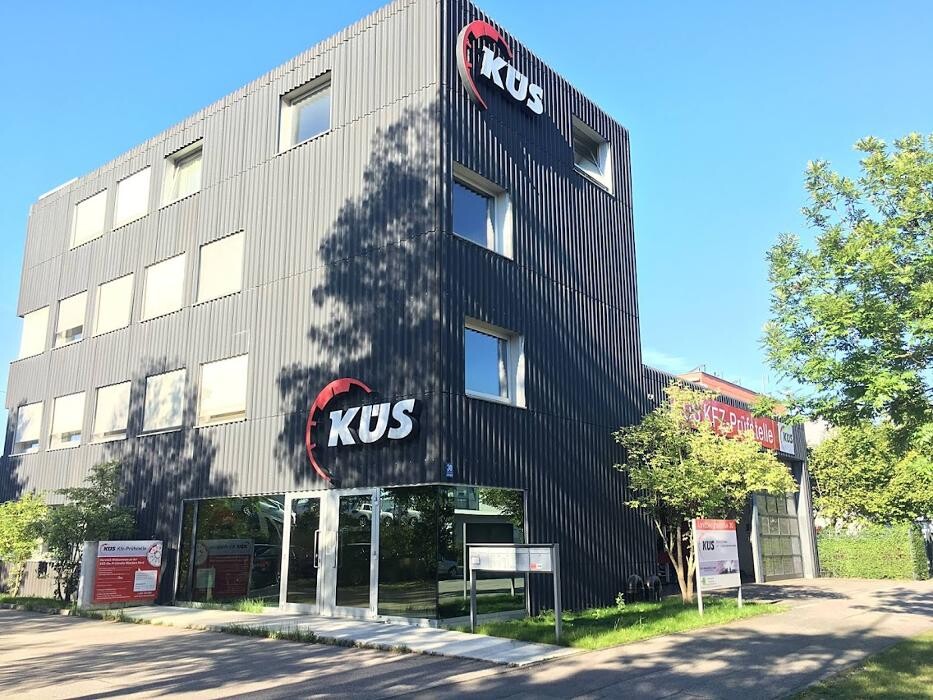 Bilder KÜS Kfz-Prüfstelle Garching
