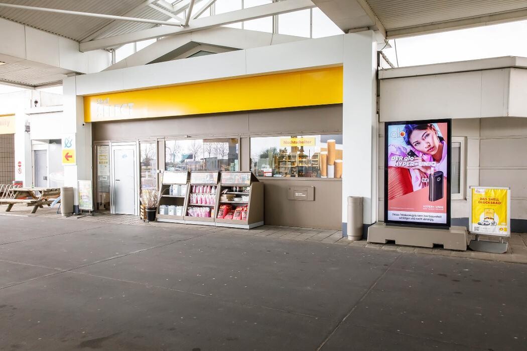 Bilder Shell Recharge Charging Station