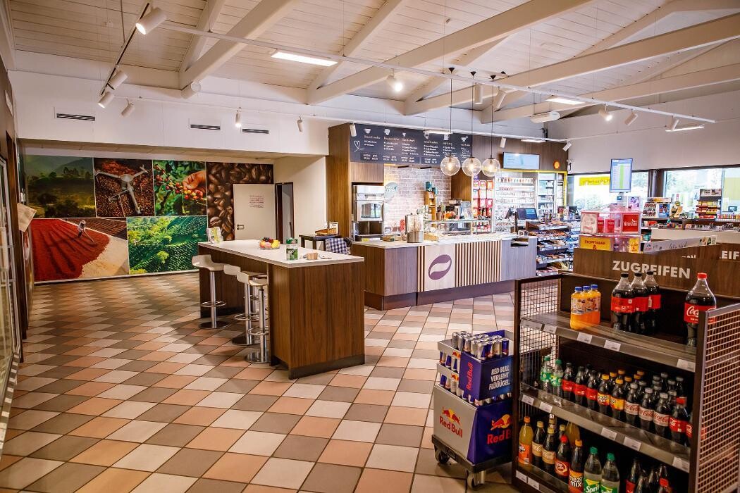 Bilder Shell Recharge Charging Station