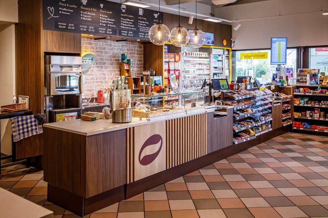 Bilder Shell Recharge Charging Station