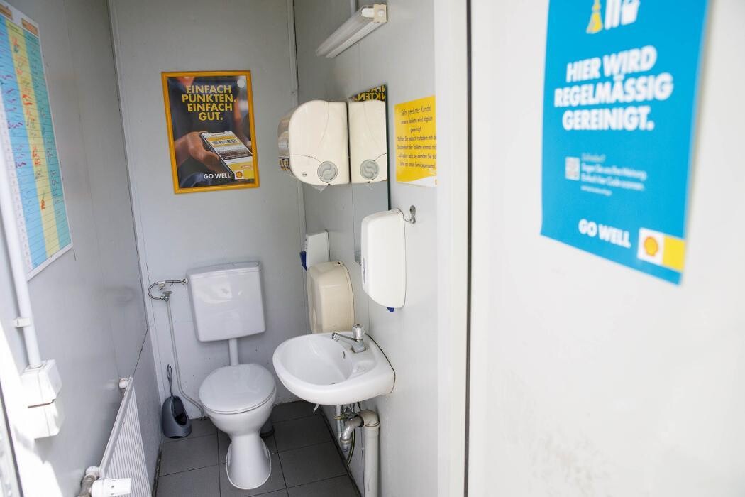 Bilder Shell Recharge Charging Station