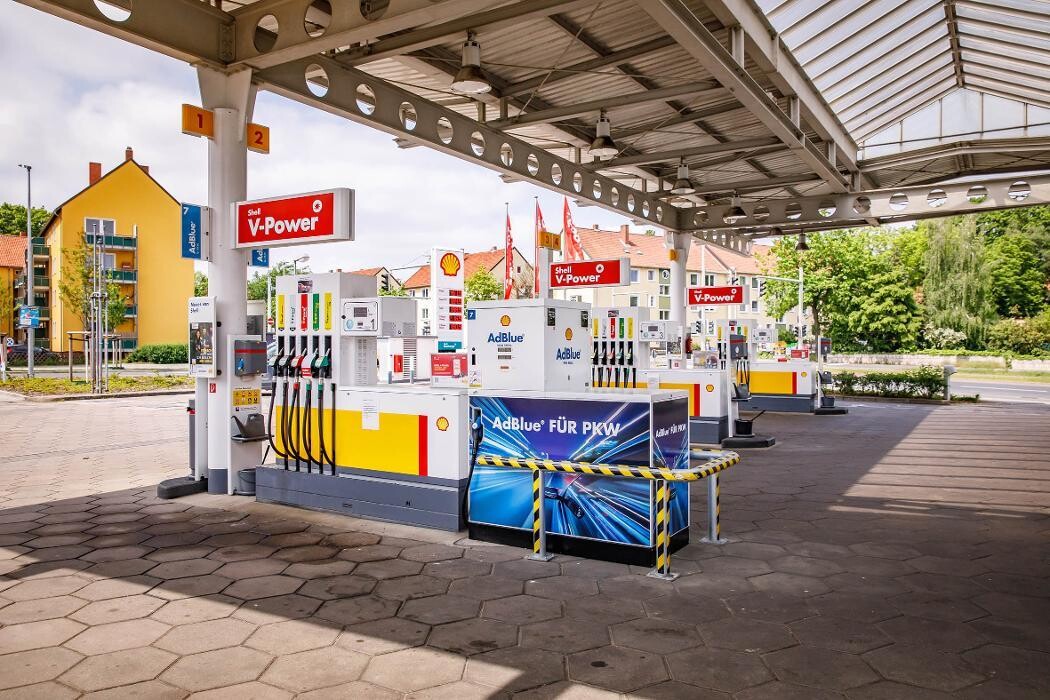 Bilder Shell Recharge Charging Station