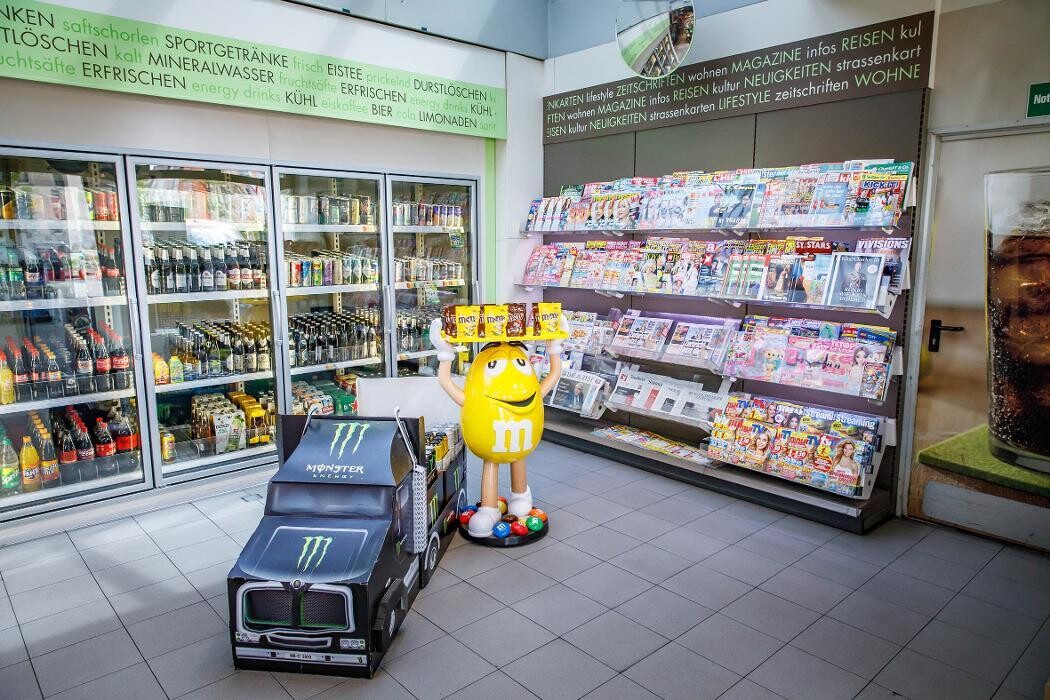 Bilder Shell Recharge Charging Station