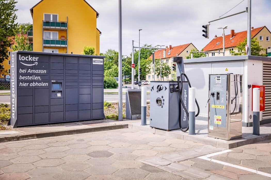 Bilder Shell Recharge Charging Station