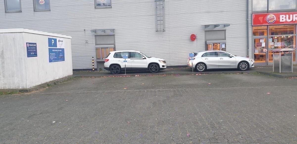 Bilder ampido Parkplatz Venloer Straße