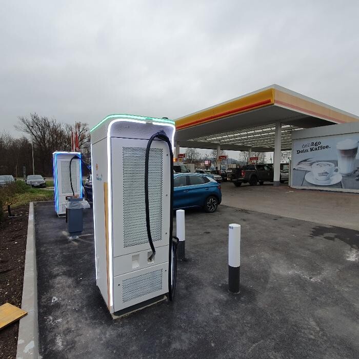 Bilder Shell Recharge Charging Station