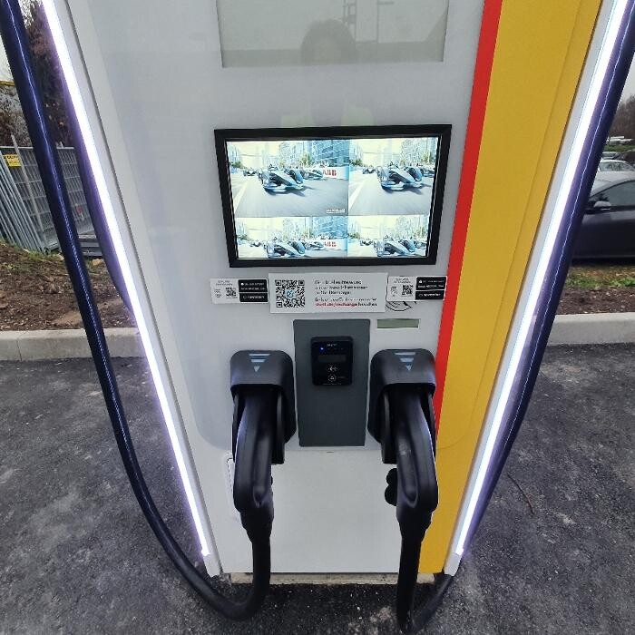 Bilder Shell Recharge Charging Station