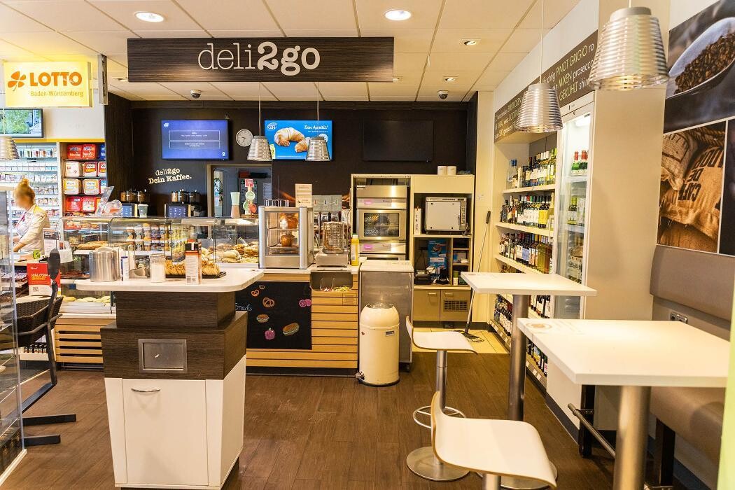 Bilder Shell Recharge Charging Station