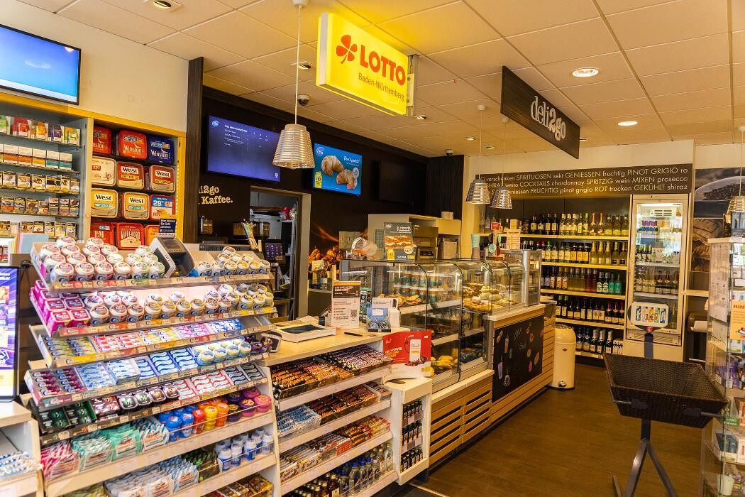 Bilder Shell Recharge Charging Station