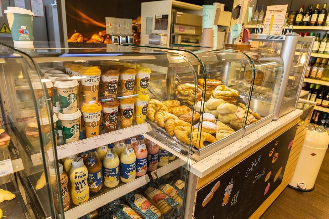 Bilder Shell Recharge Charging Station