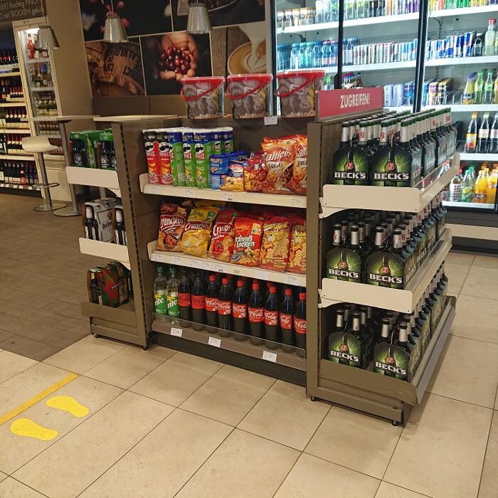 Bilder Shell Recharge Charging Station