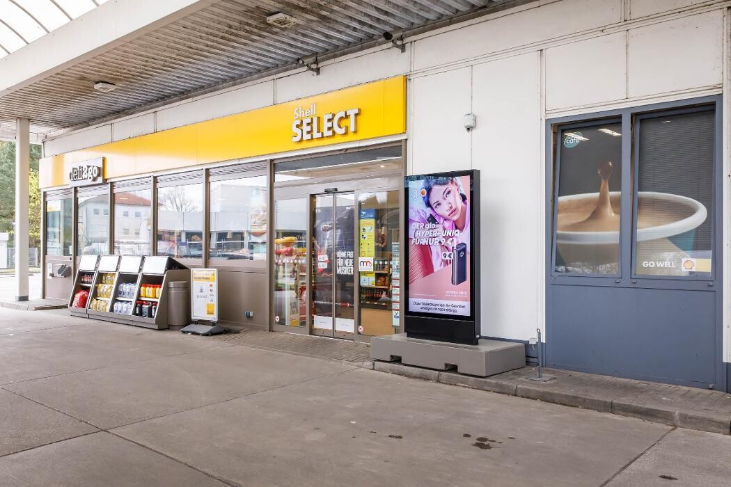 Bilder Shell Recharge Charging Station