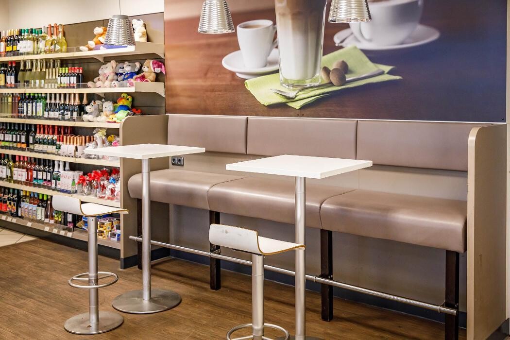 Bilder Shell Recharge Charging Station