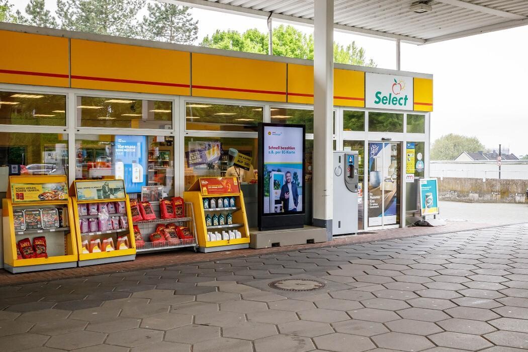 Bilder Shell Recharge Charging Station