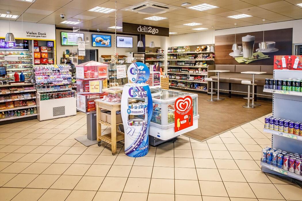 Bilder Shell Recharge Charging Station