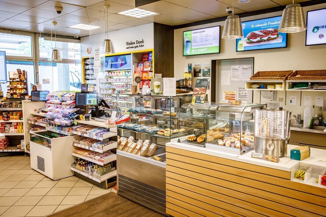 Bilder Shell Recharge Charging Station