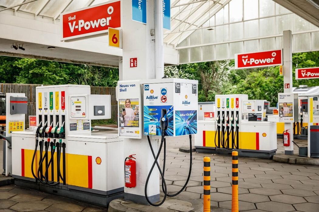 Bilder Shell Recharge Charging Station